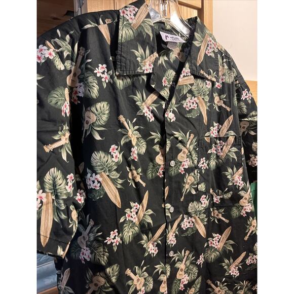 Malihini Vintage Men’s XL Black Floral SS Button Down Cotton Hawaiian Shirt - Picture 10 of 16